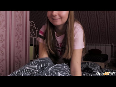 ❤️ Blondie анын BFF анын терең соруп жана анын оозуна сперма алат ❤️❌  Секс бизде ky.pornolemon.ru ❌❤